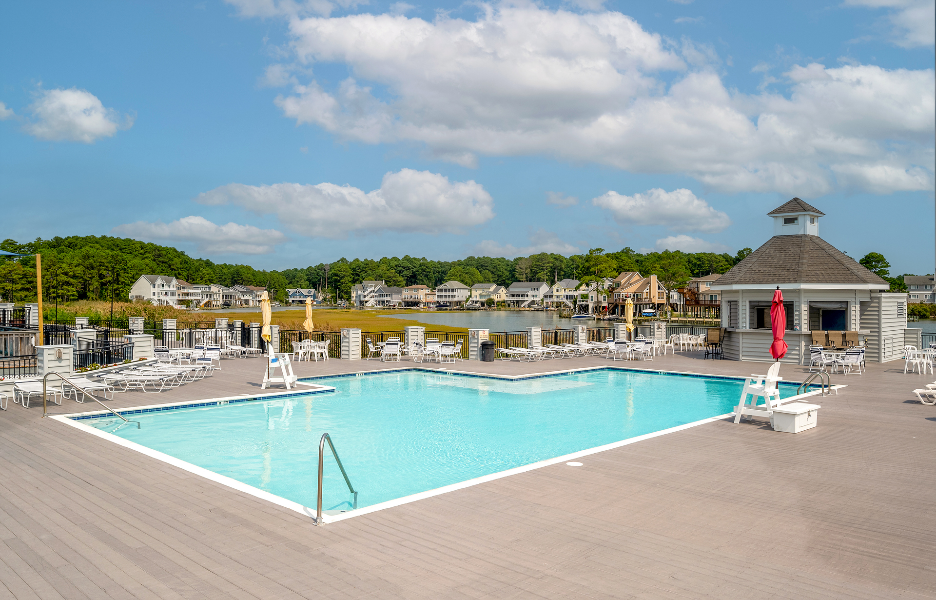 Captain's Cove Marina Pool with Tiki Bar - Amenity Fees Apply.