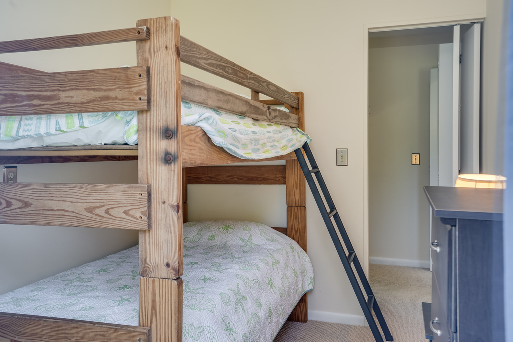 Bedroom 3 has Twin Bunkbeds.