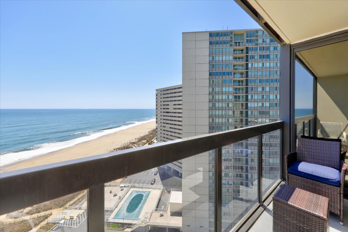 The Perfect Space to Begin & End each Vacation Day!