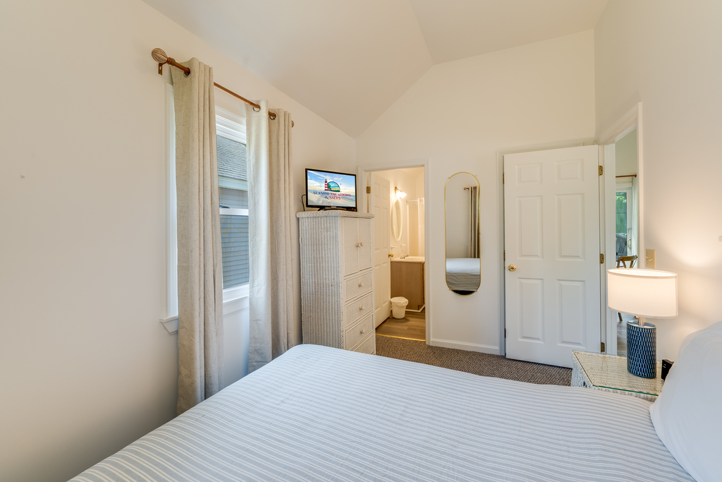 Cable TV in Bedroom.