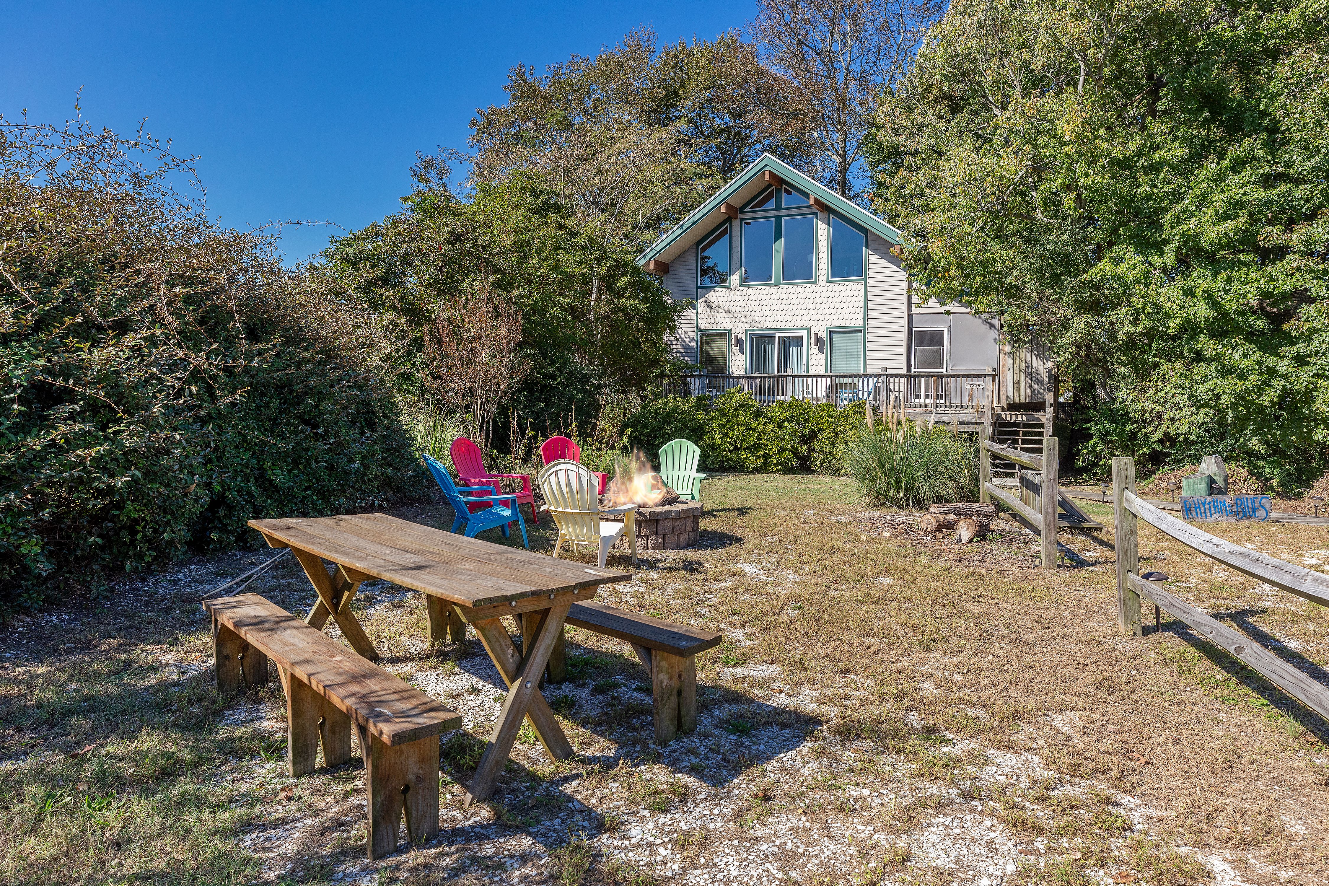 Rent Les Bon Temps and Rhythm and Blues together!