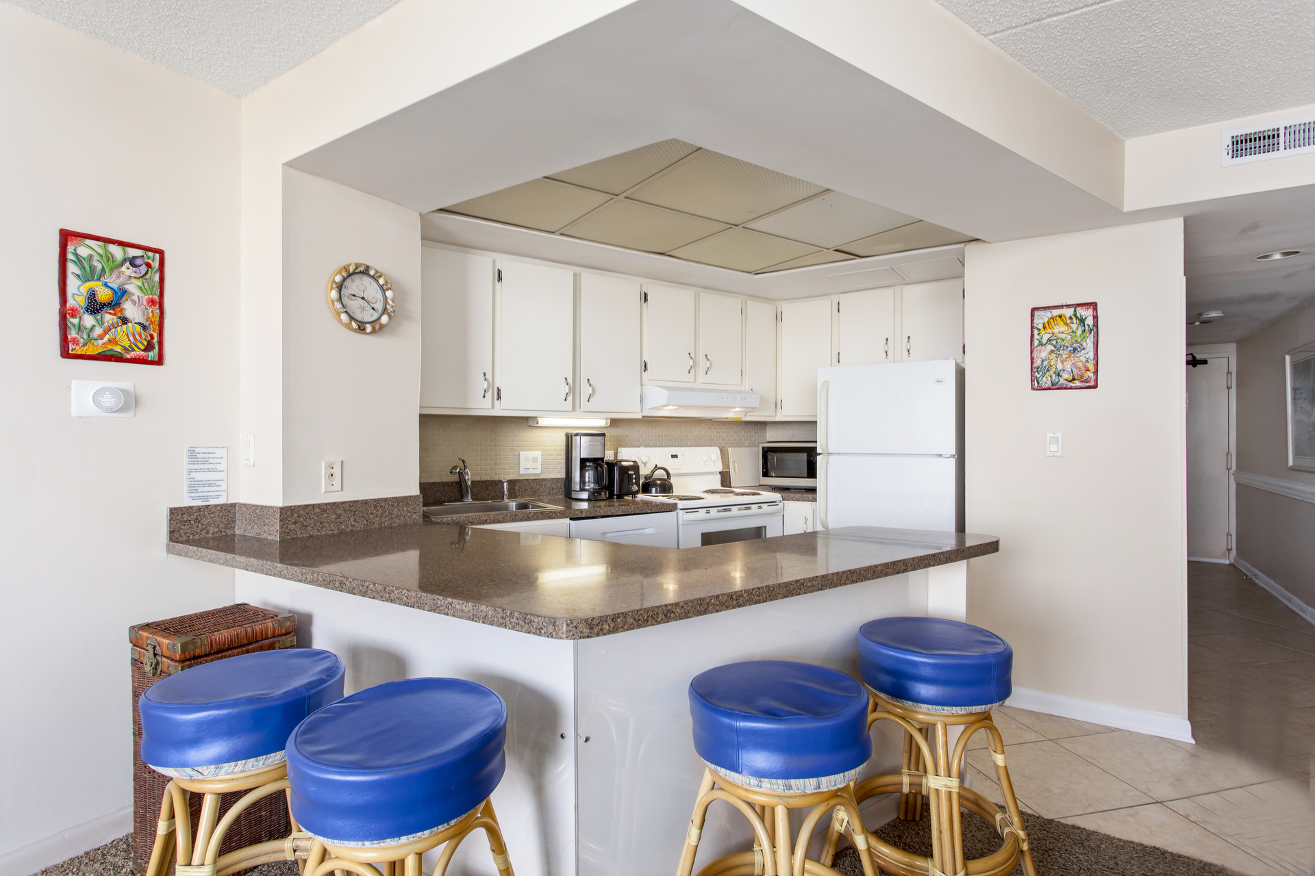 Grab a quick bite at the Breakfast Bar before hitting the beach!