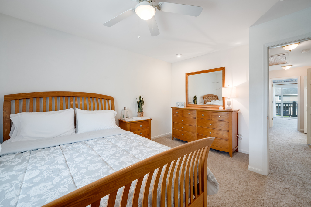 Saltwater Revival sleeps 7 in pure comfort and style.