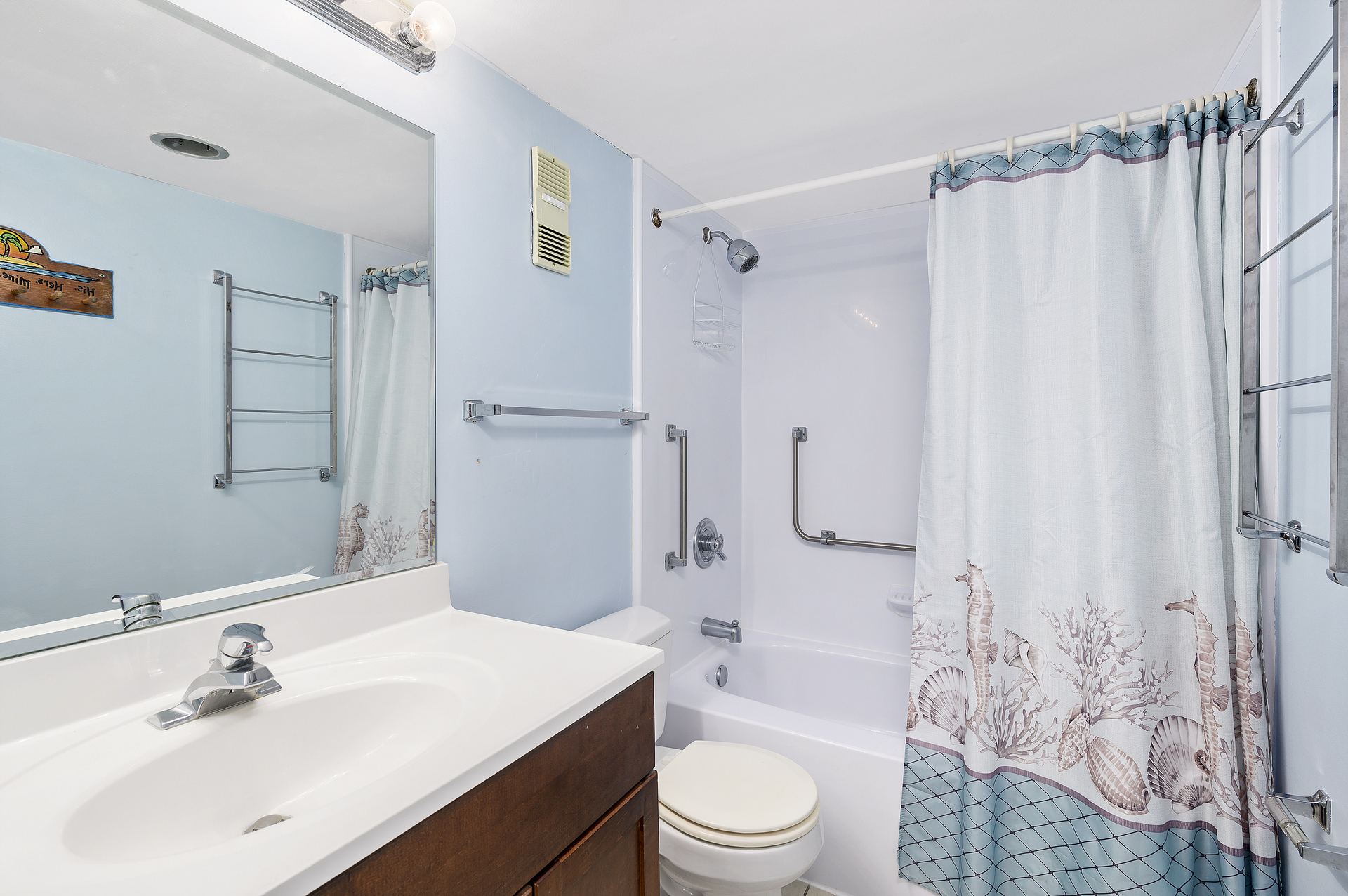 Shared bathroom has a Shower/Tub Combo.