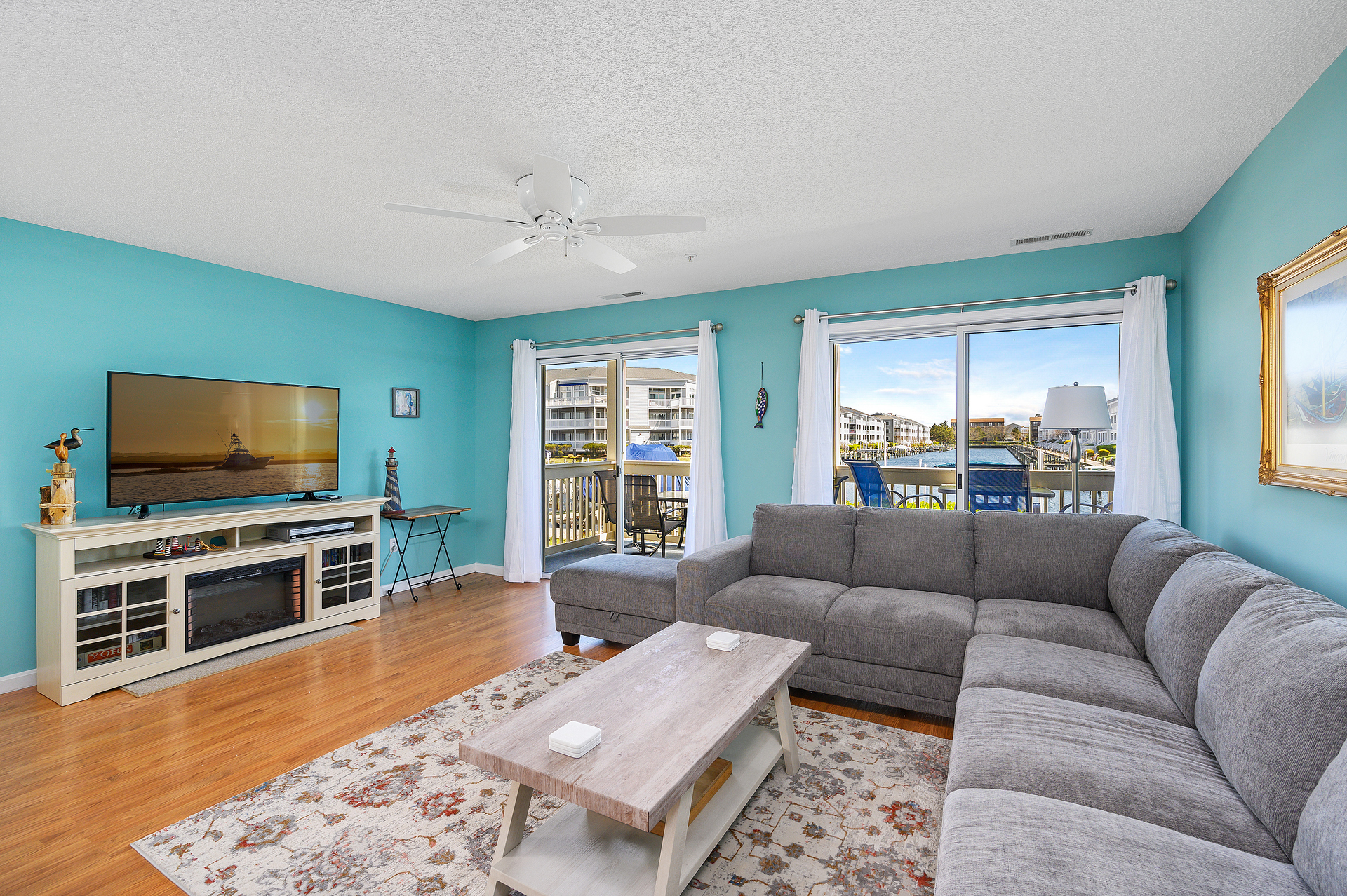 Relax in the AC and enjoy the Free WiFi or enjoy a movie on the Flat Screen TV