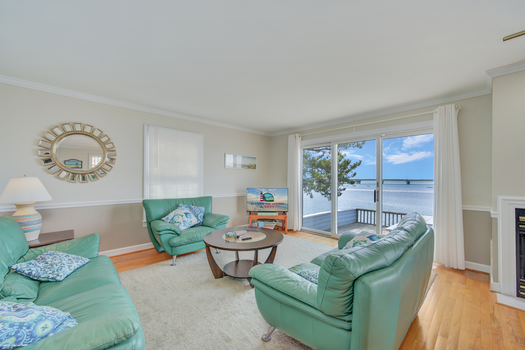 Spectacular Views of the Chincoteague Bay.