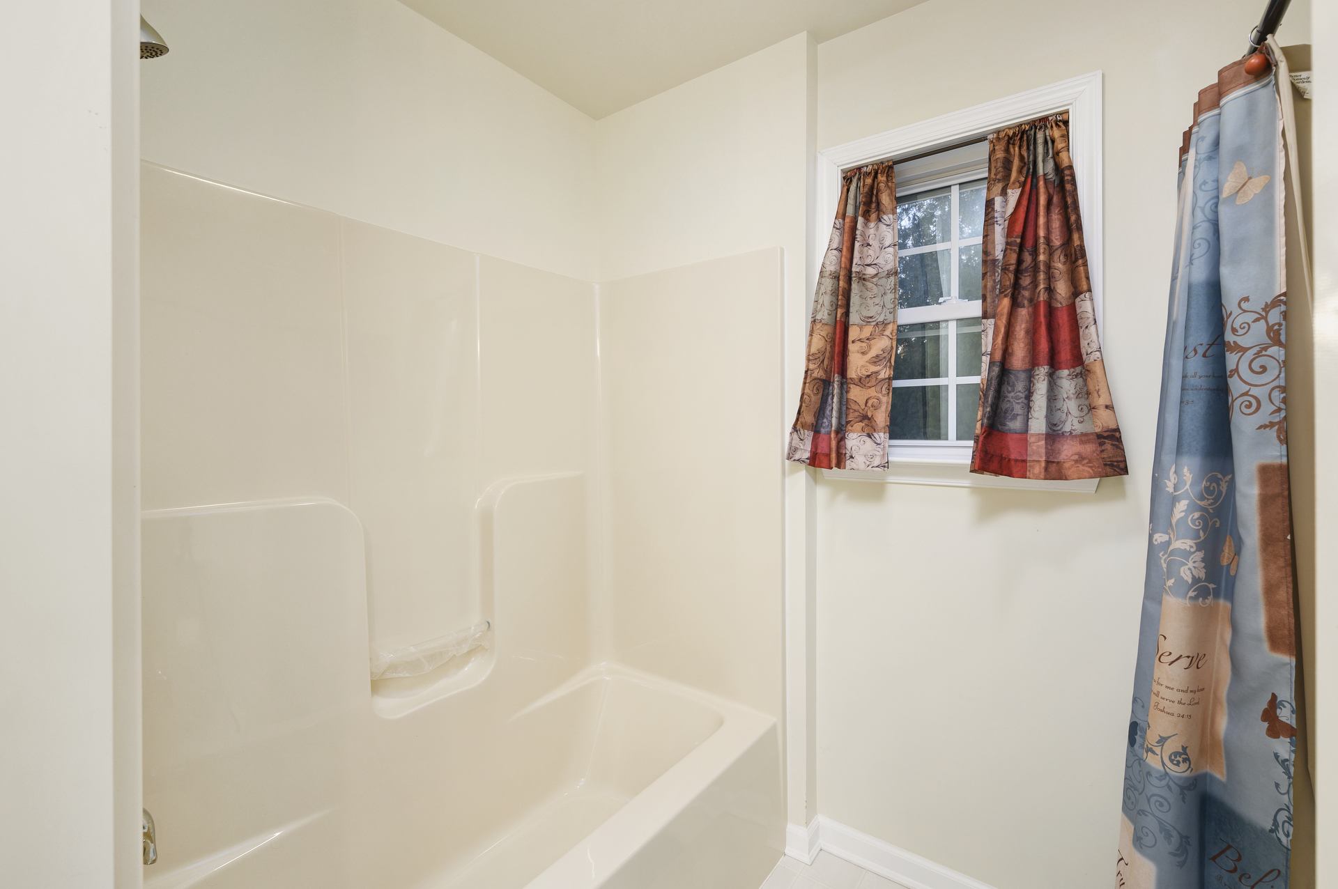 Master Bath has both a Tub/Shower Combo AND a Walk-in Shower.