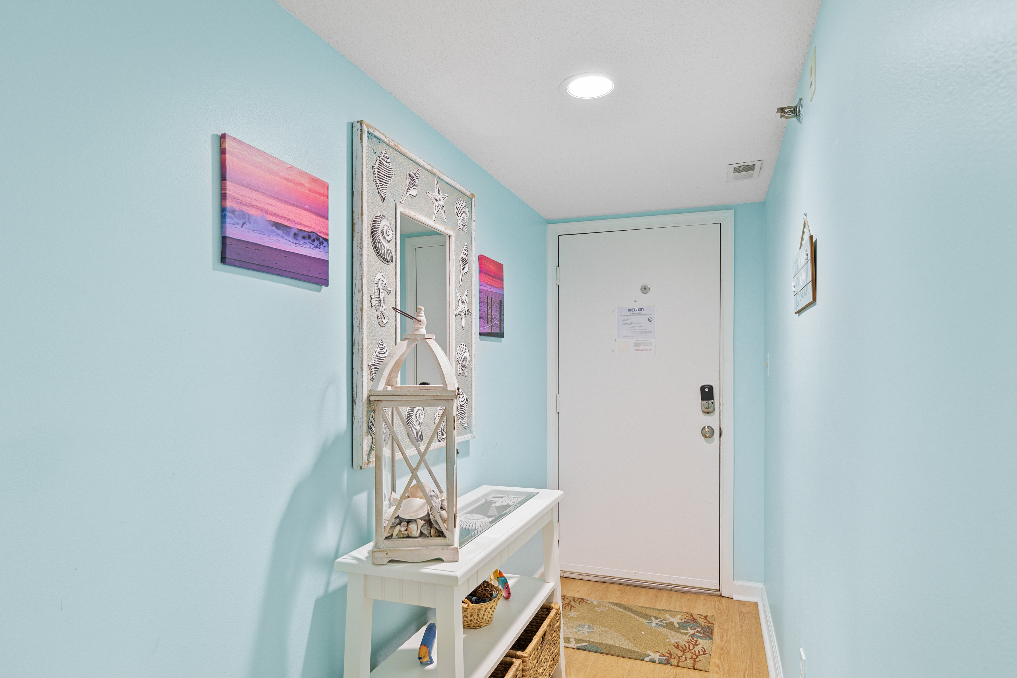 This beautiful home is decorated with a fun and tasteful Coastal Flair.