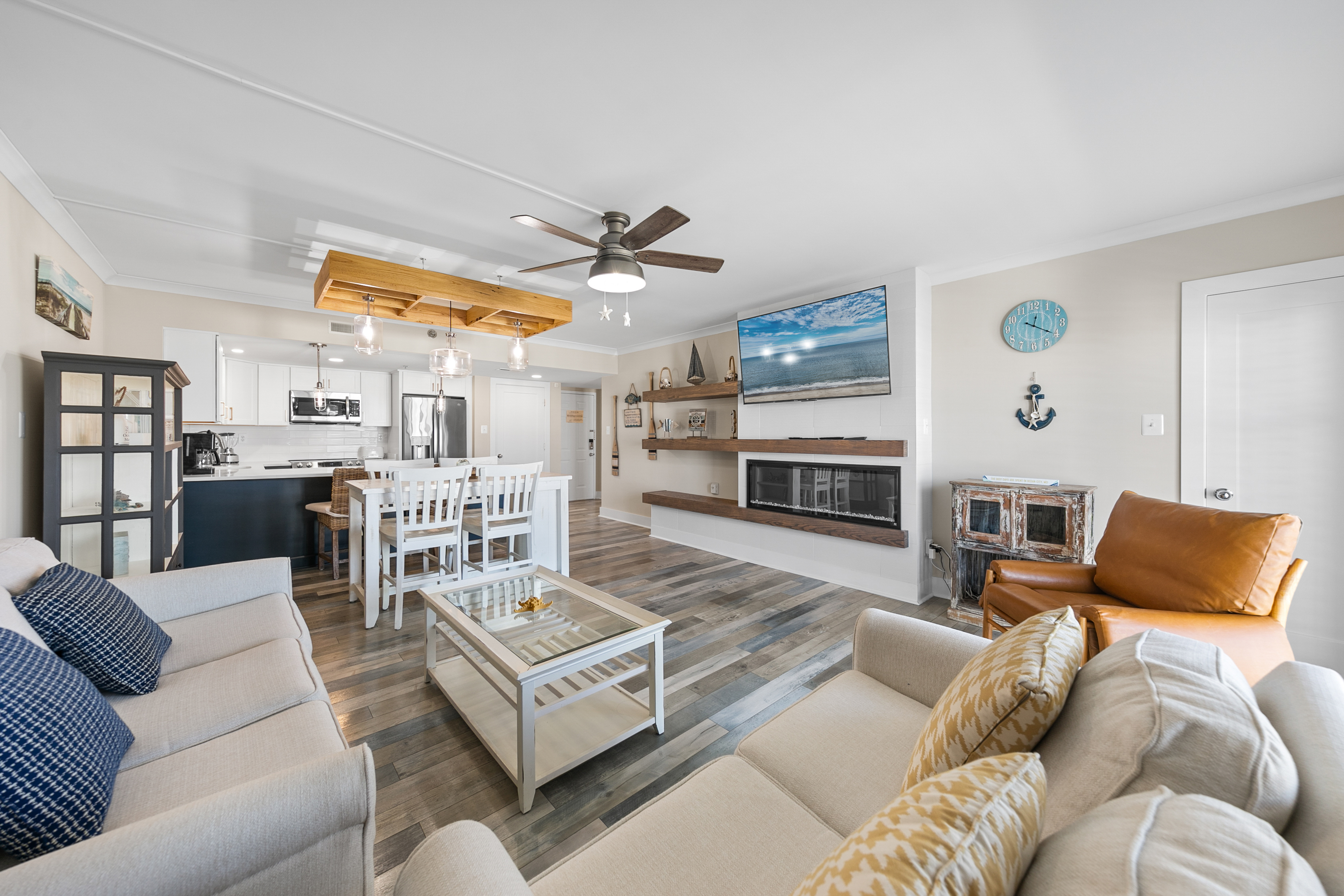 You'll love relaxing in the Living Area in the AC with comfy Furnishings, Flat Screen Cable TV, and Free WiFi.