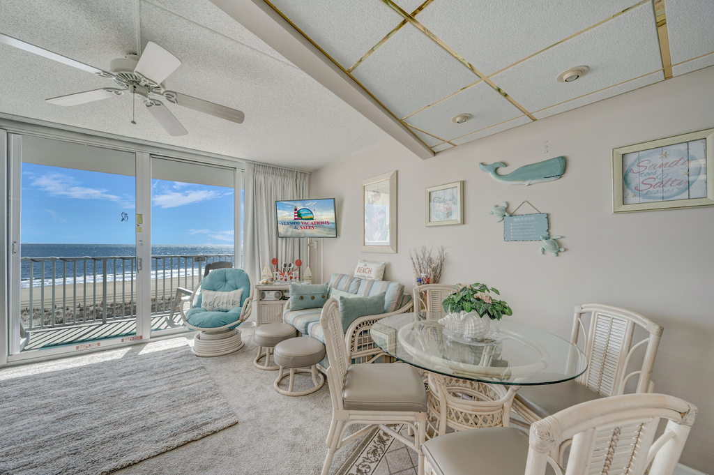 Enjoy a home cooked meal at the Dining Table - seating 4!