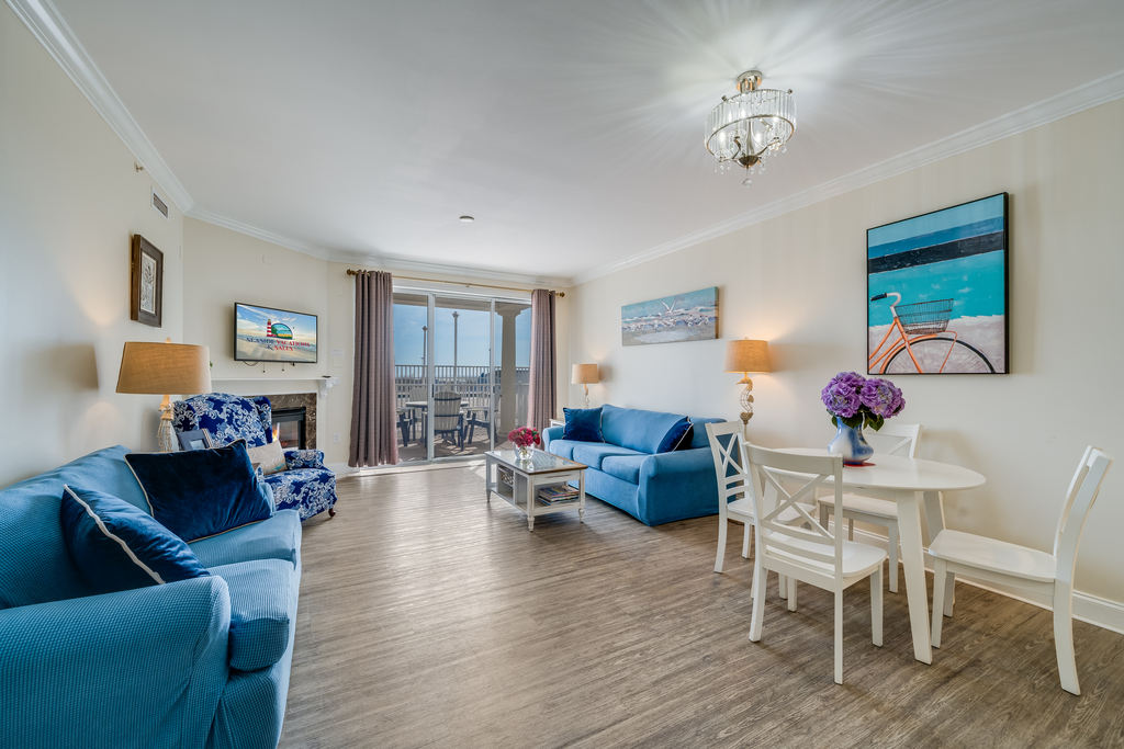 Enjoy dinner and a view in the dining area.