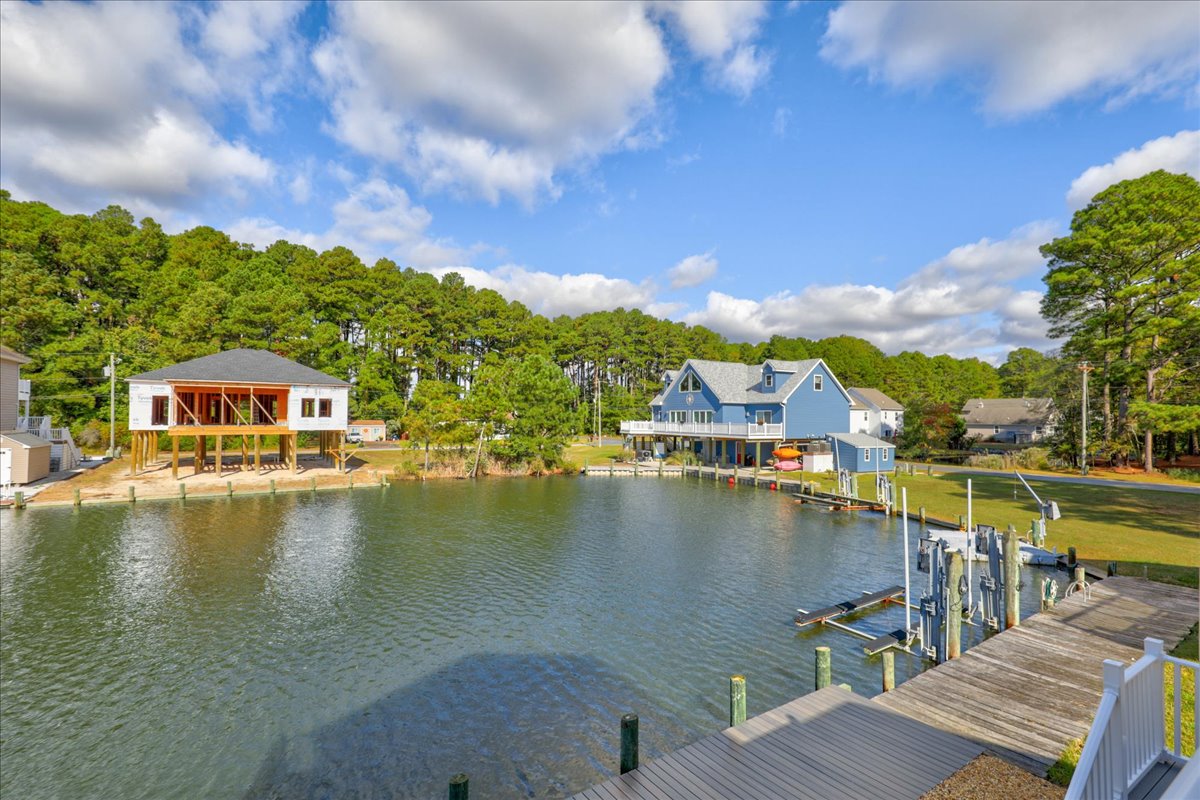 Located on a calm, quiet Canal.