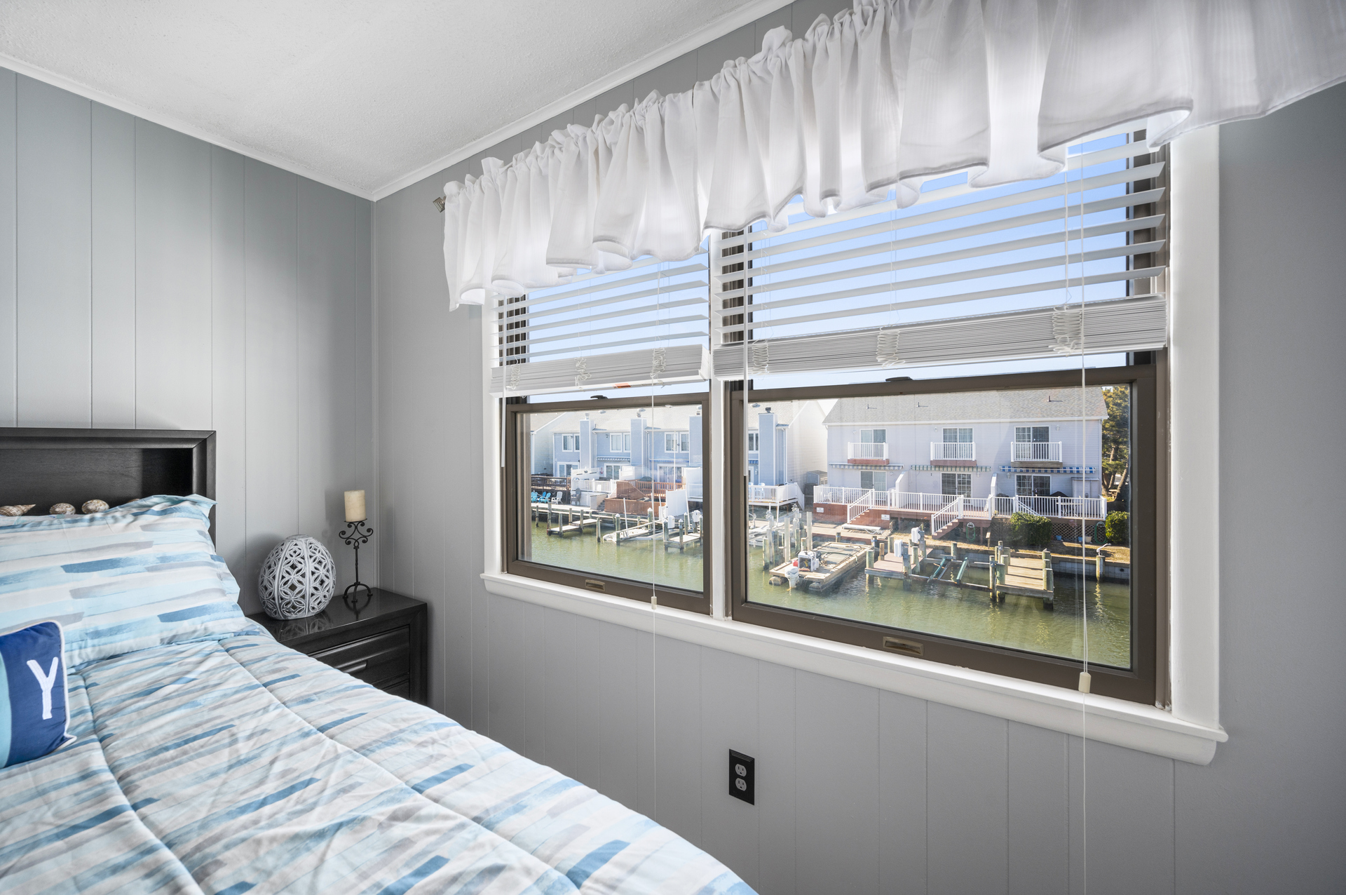 Keep an eye on the Boat from above.