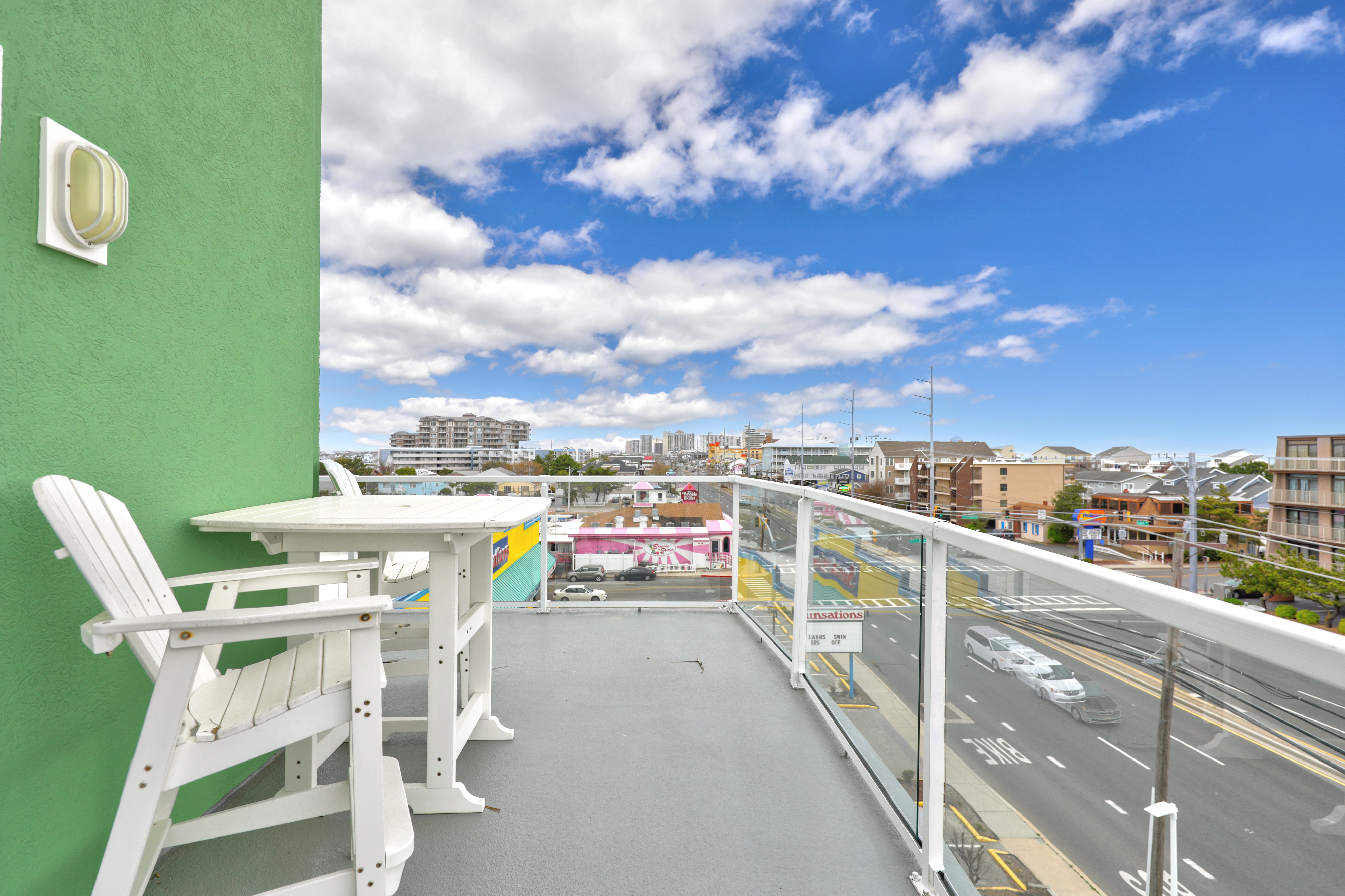 Sip your morning coffee and take in the Sweet & Salty Breeze.