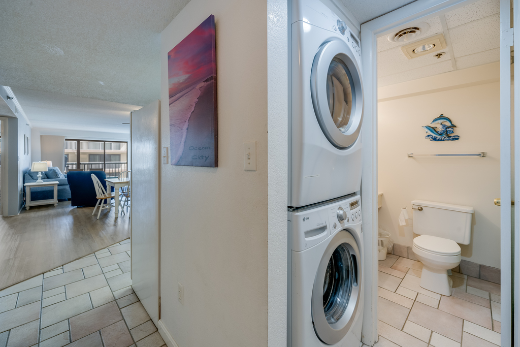 Stackable washer and dryer for your convivence.