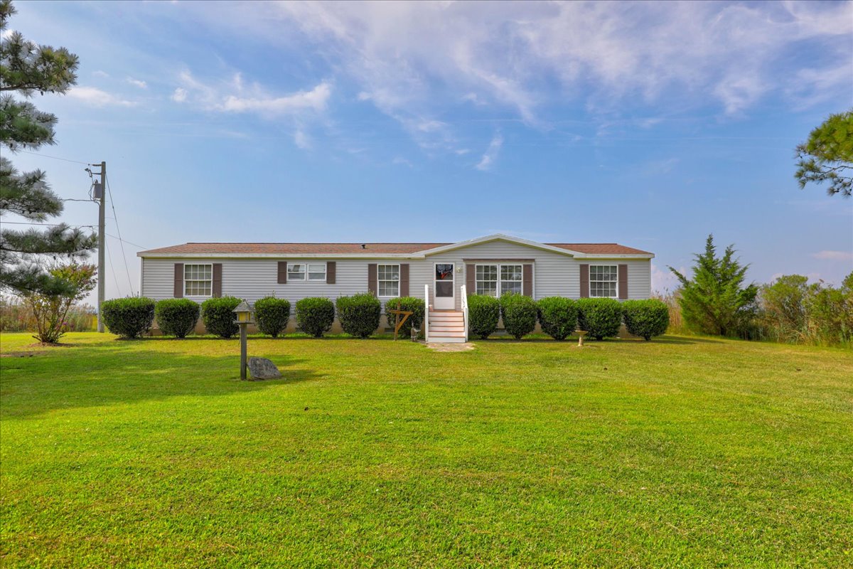 One Level Living at its finest.....