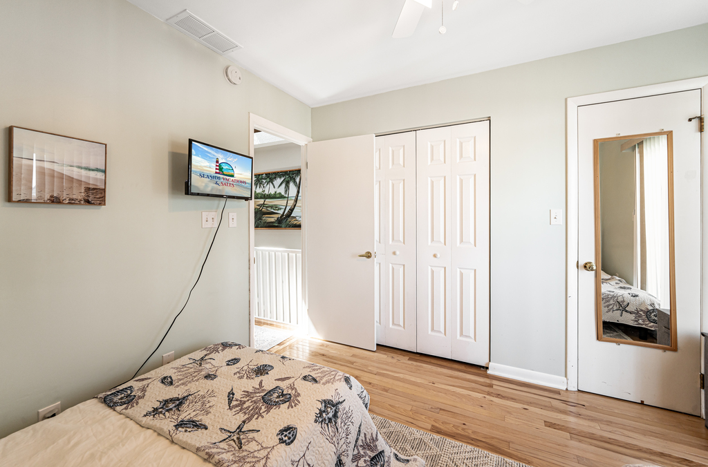 Bedroom 2, across the hall is perfect for your little loved ones with a Streaming Flat Screen TV.
