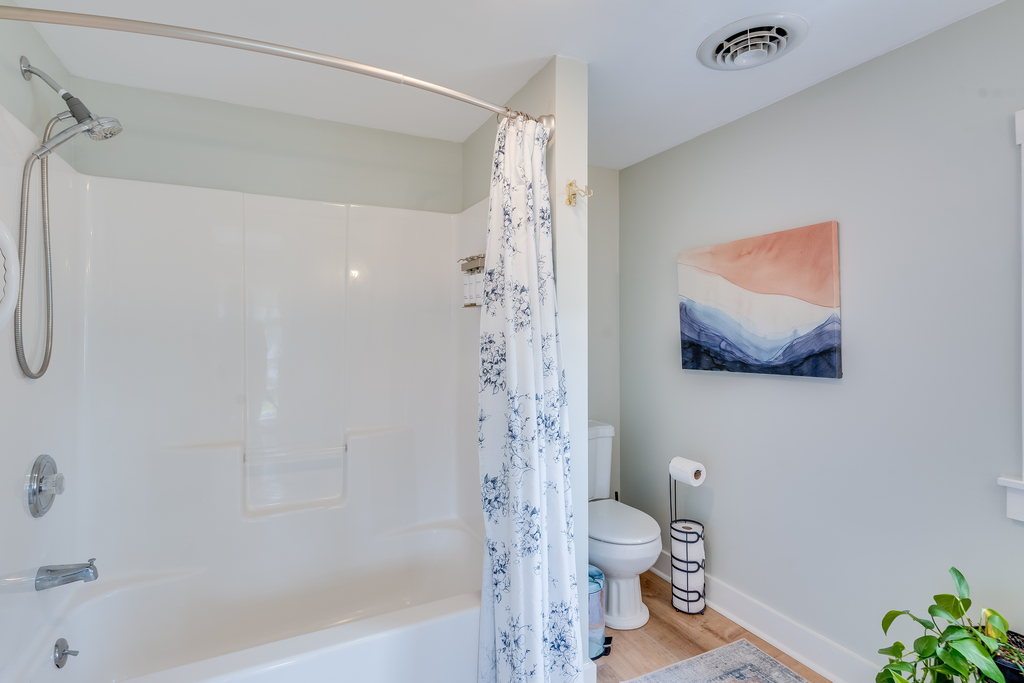 Another View of Full Bath 2.