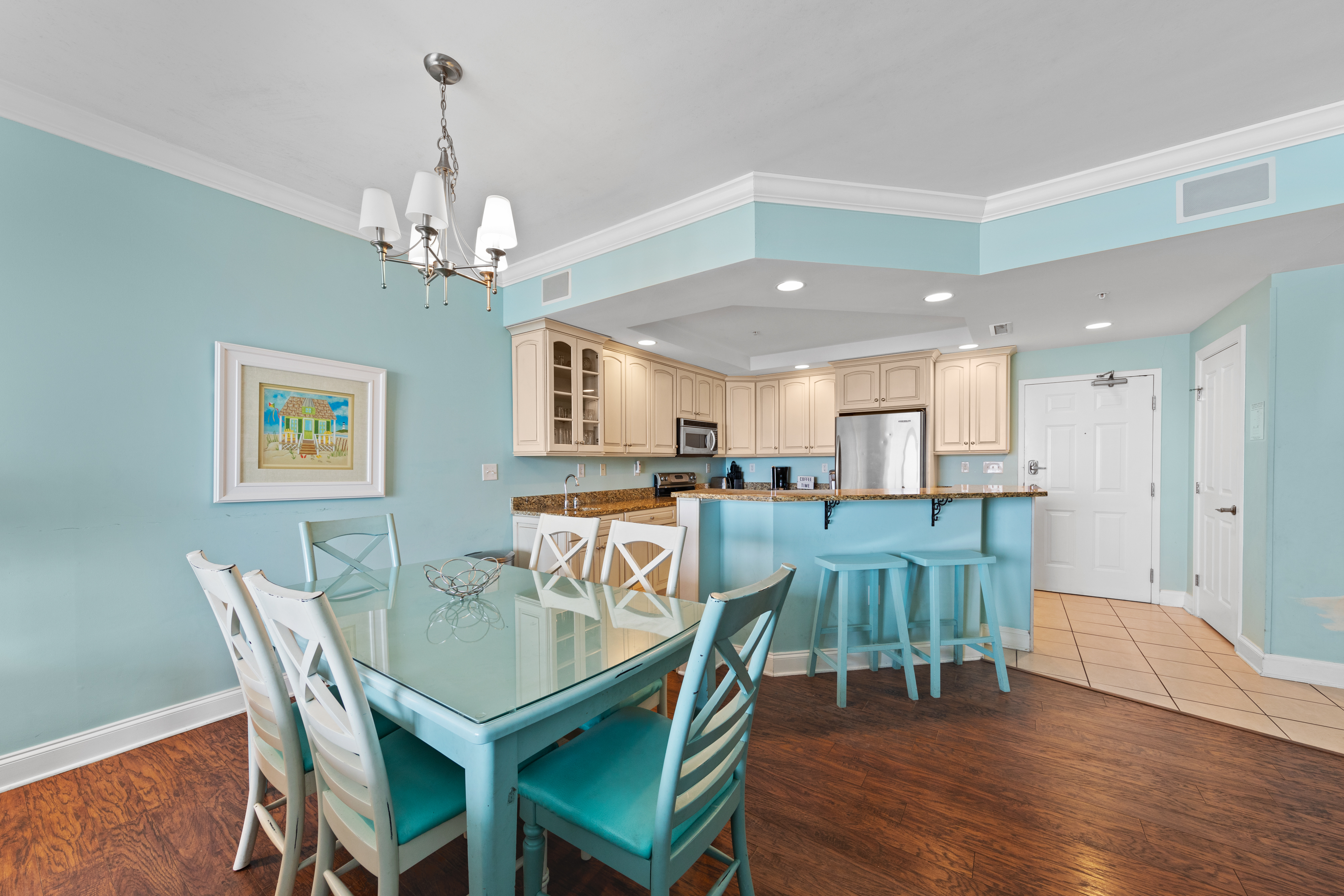 All the Luxuries of Home, right at your fingertips!