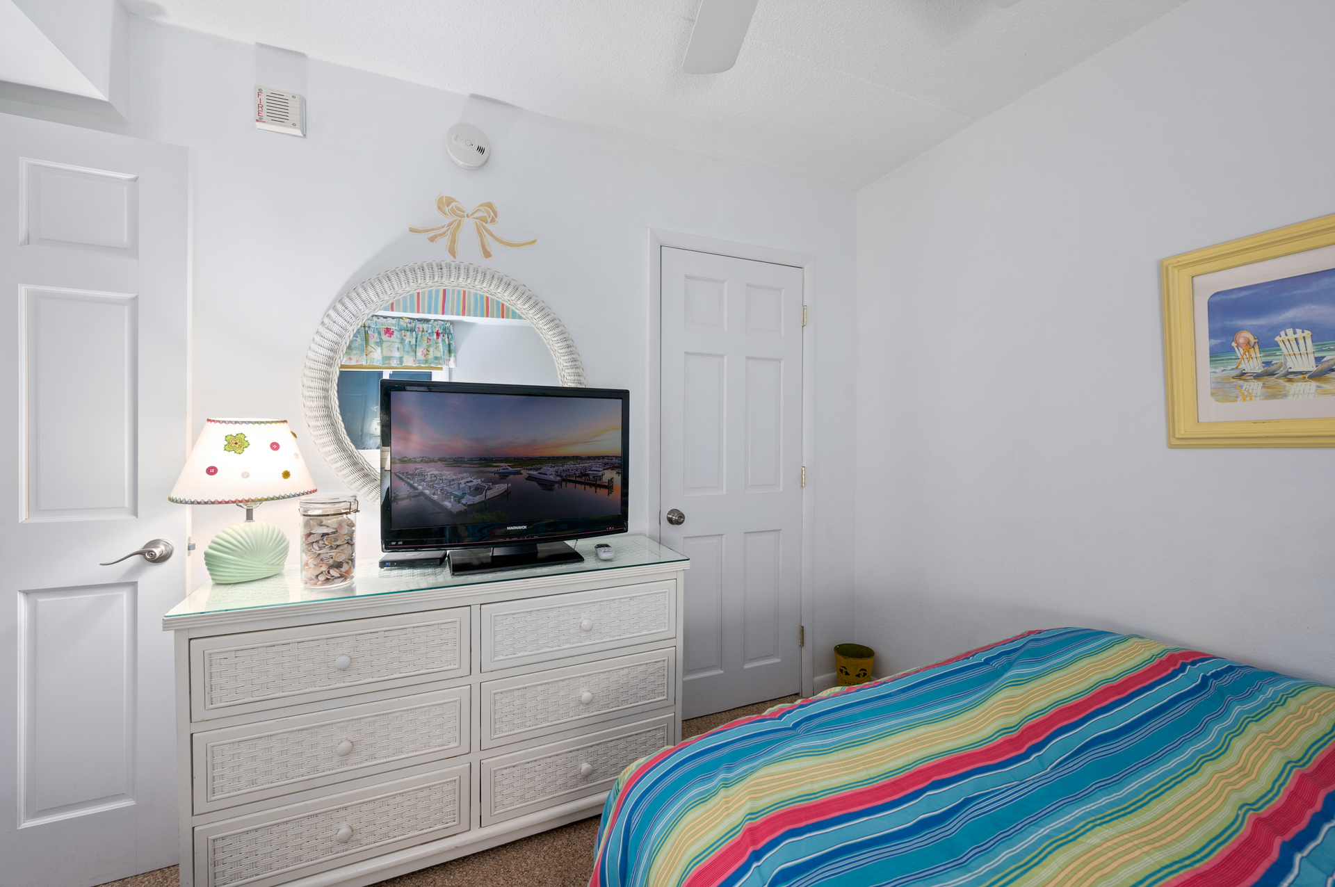 This Bedroom has 1 Queen, 1 Twin and a Flat Screen Satellite TV.