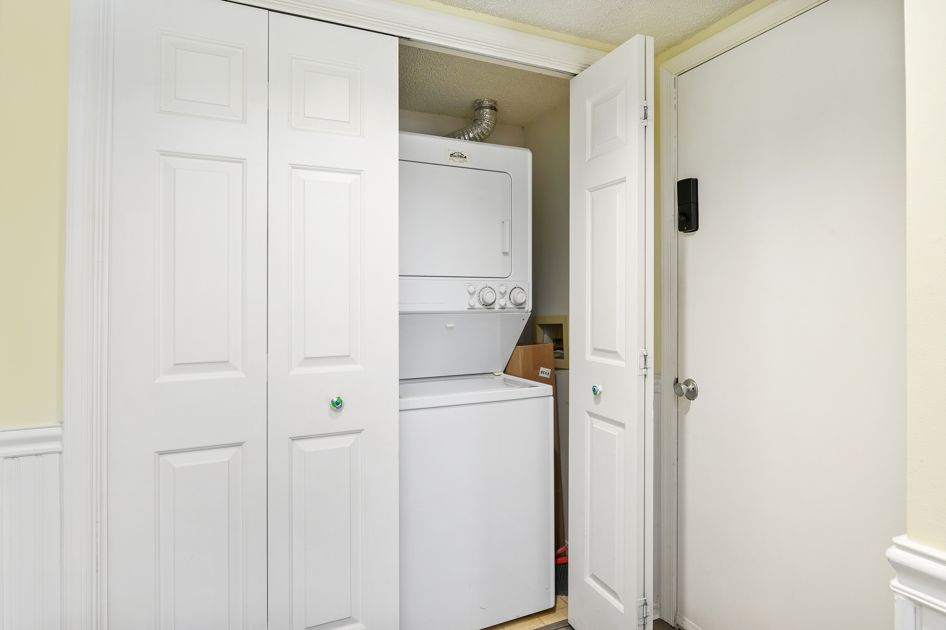 Full Size Washer & Dryer for your convenience!