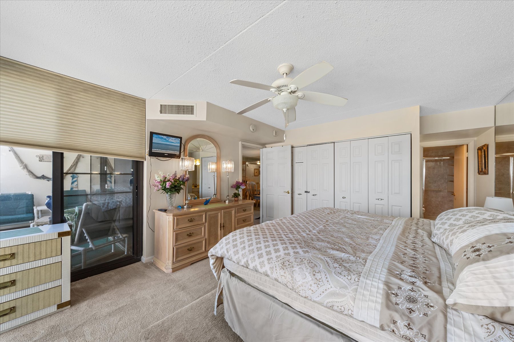 This room offers a Flat Screen for your Entertainment.