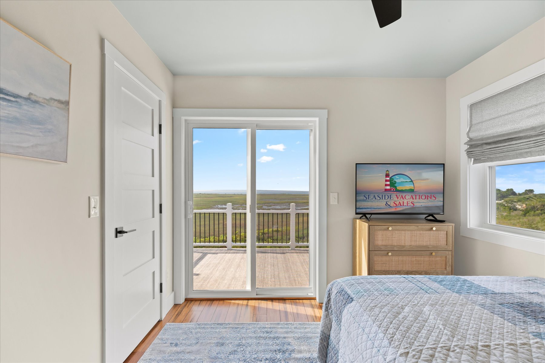 Private Access to yet another Deck with Views!