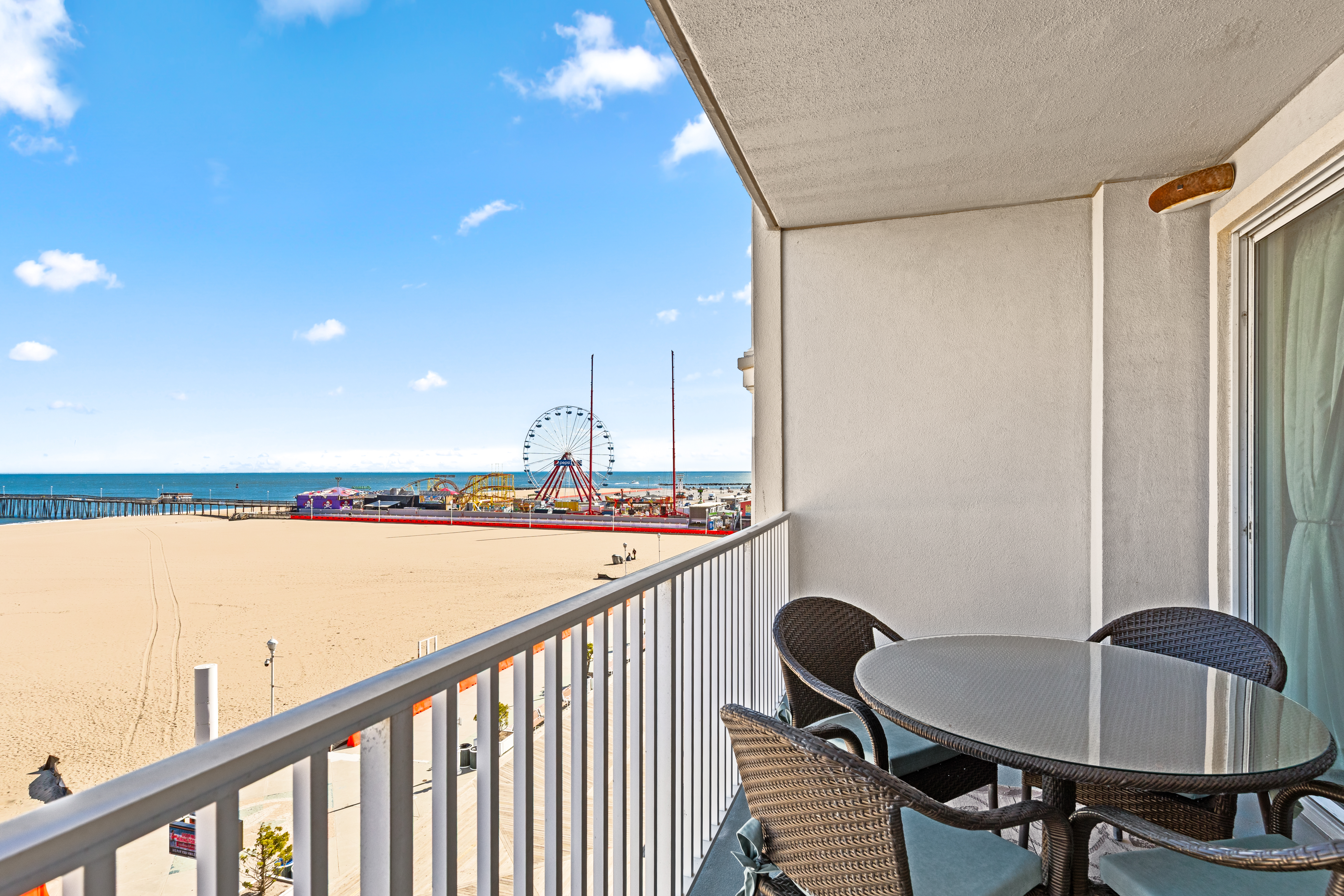 Enjoy being at the heart of it all!