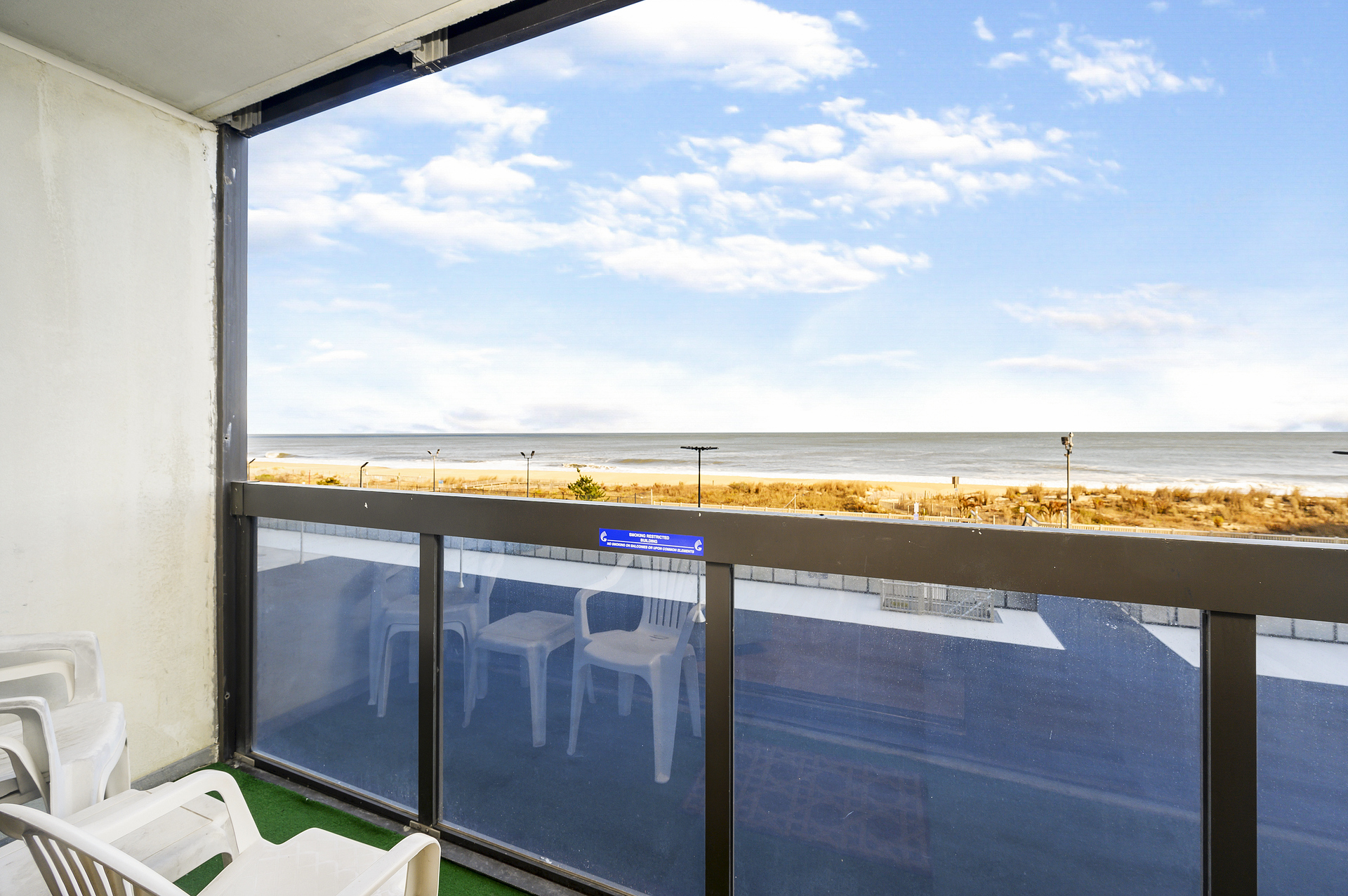 Or slip out to stargaze with a glass of wine while the rest of your family slumbers!