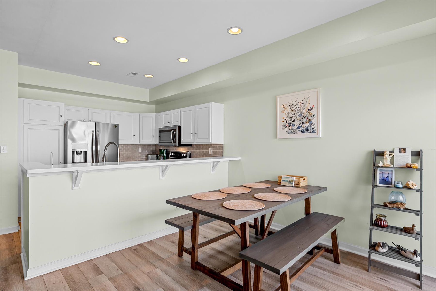 Just a hop, skip, and jump away from the action on Chincoteague Island.