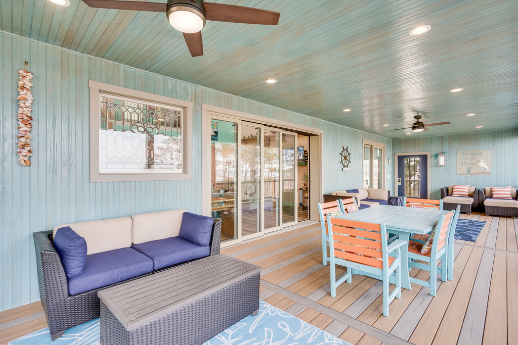 Step through the sliders to enter House on the Dune - get ready to be wow'ed!