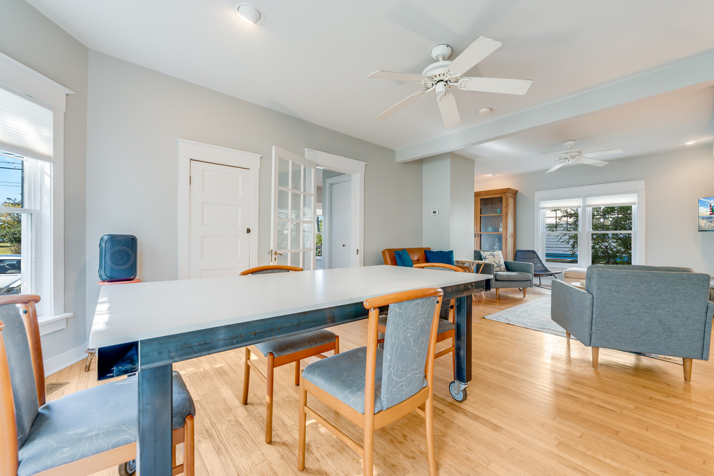 Whip up family meals and enjoy in the comfort of Central AC in the spacious Dining Area.