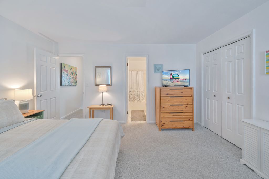 Serene coastal decor promises a restful retreat at the end of a fabulous Chincoteague day!