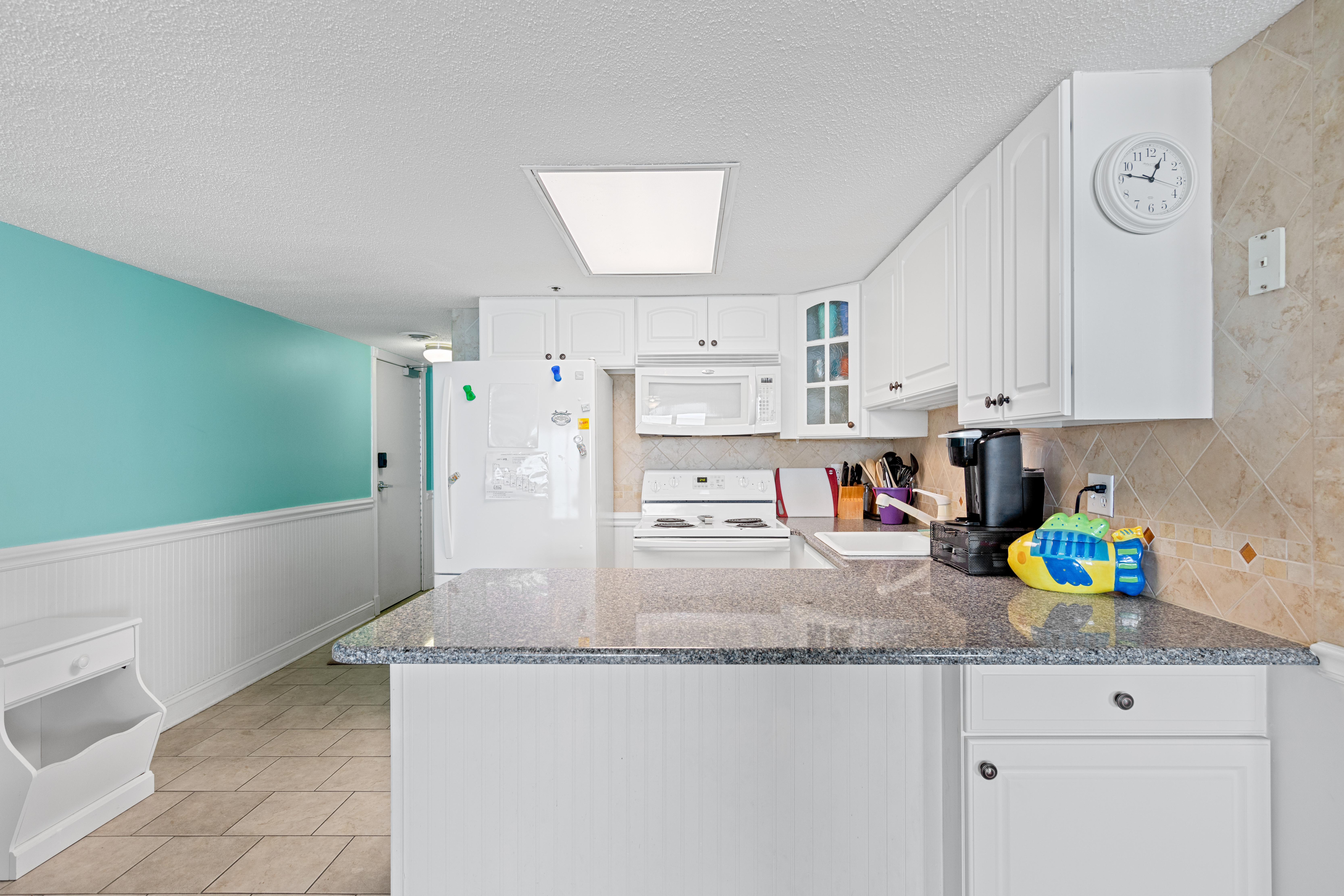 Ample counter space to make and pack your favorite Beach snacks.