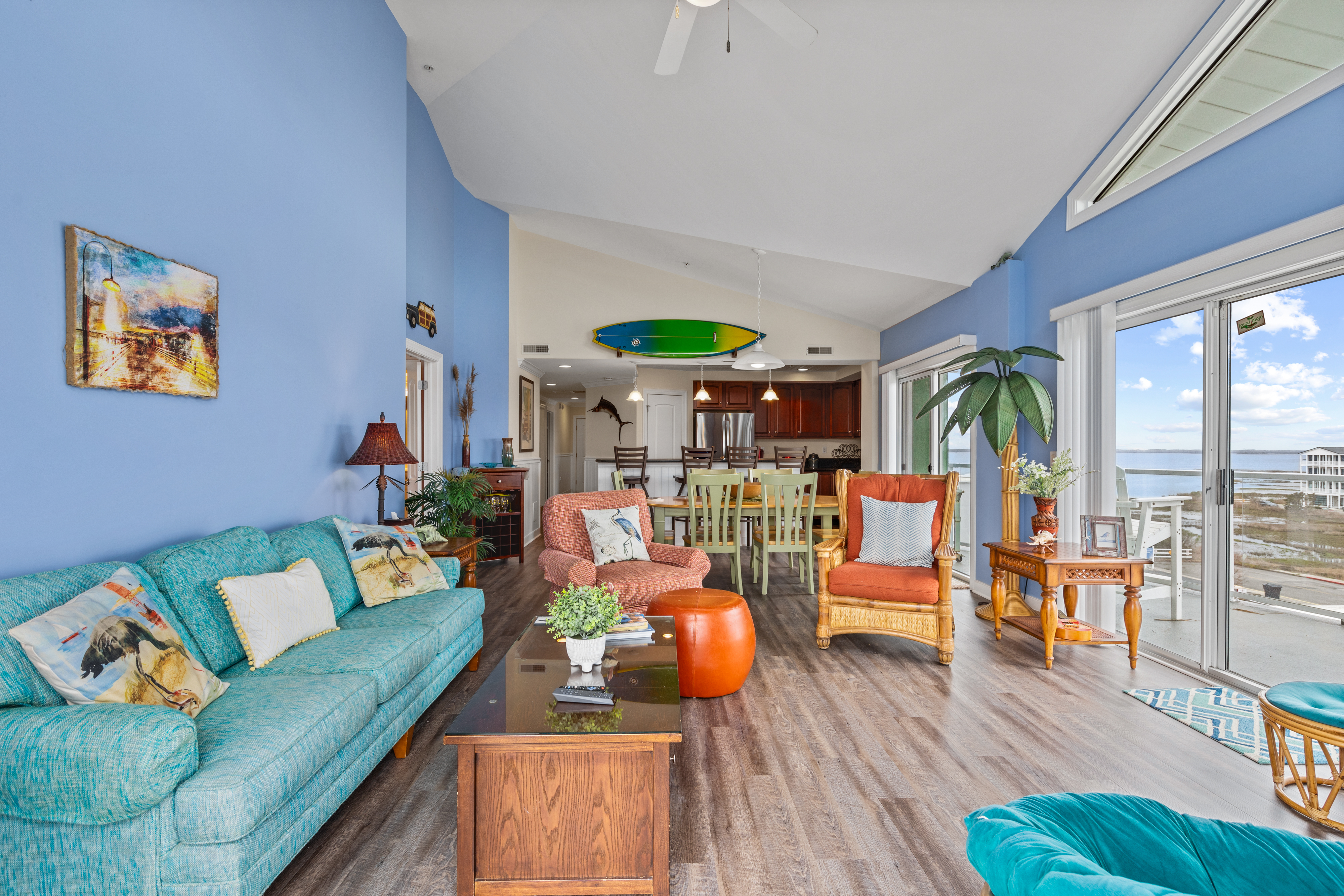 Open Layout is perfect for entertaining and spending time together without ever feeling crowded.