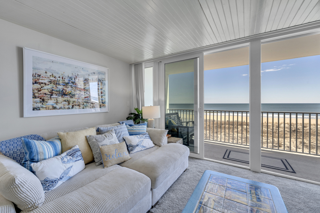 This lovely 1 Bedroom/1 Bath Ocean Front Condo has all the makings of a fabulous Family Beach Vacation!
