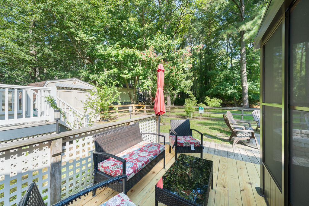 Plenty of seating for the entire family!
