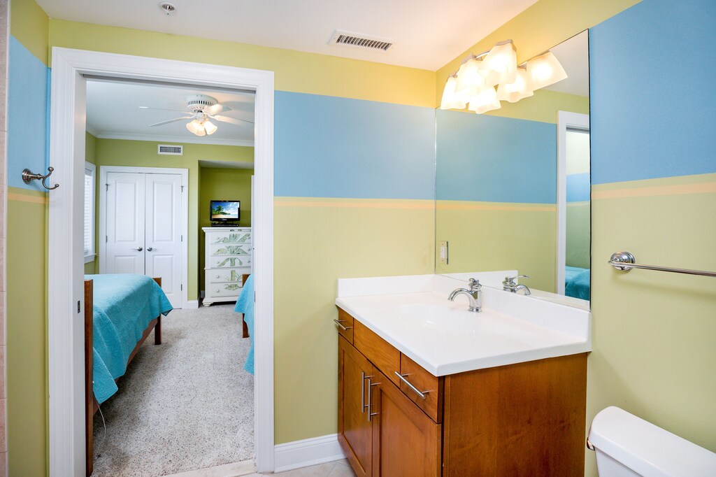 Meridian 501 East | Photo 21