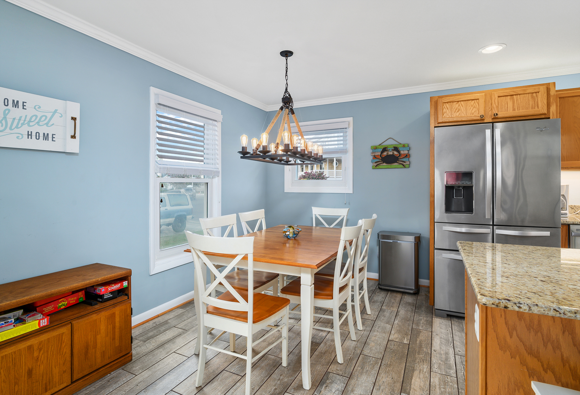 Plenty of seating for a quiet family meal in.