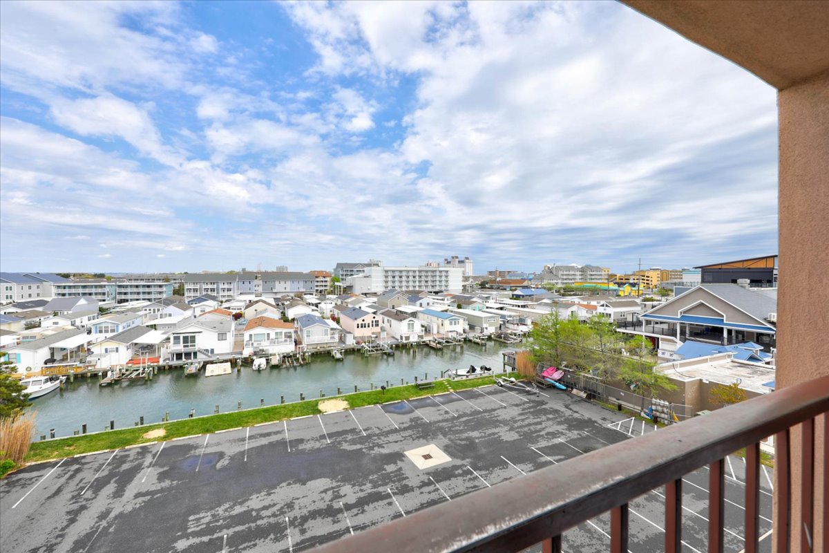 Westward Ho is close to many Dining & Entertainment options!