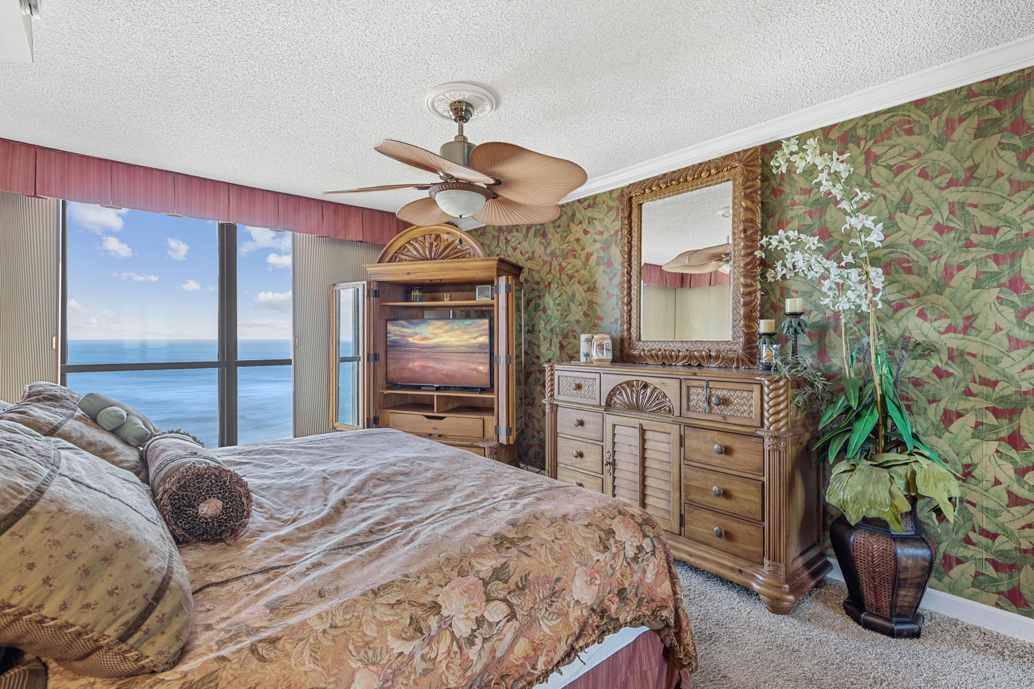 With Views like this, you may never want to leave the bed.