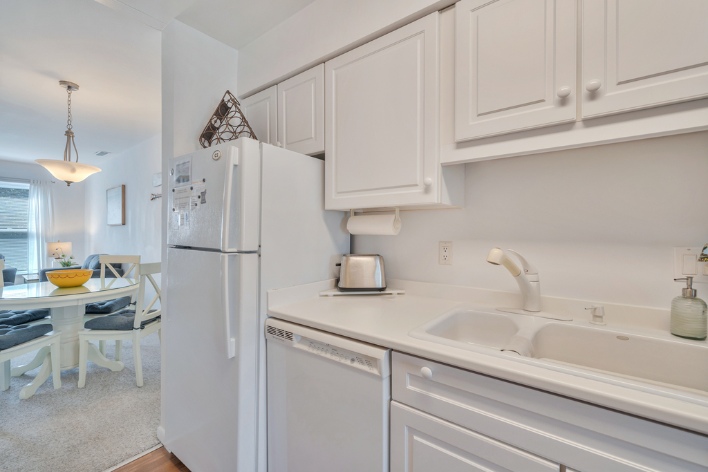 Sunny Side Up is a perfect couples getaway, or for a small family.