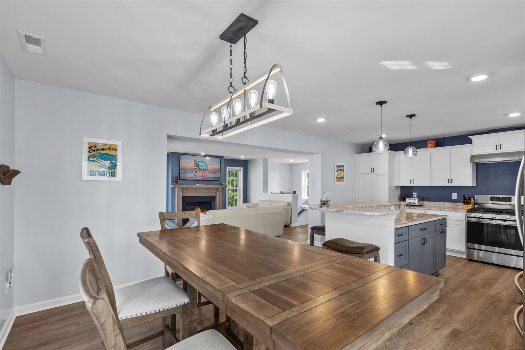 Great Layout for spending time together without ever feeling crowded.