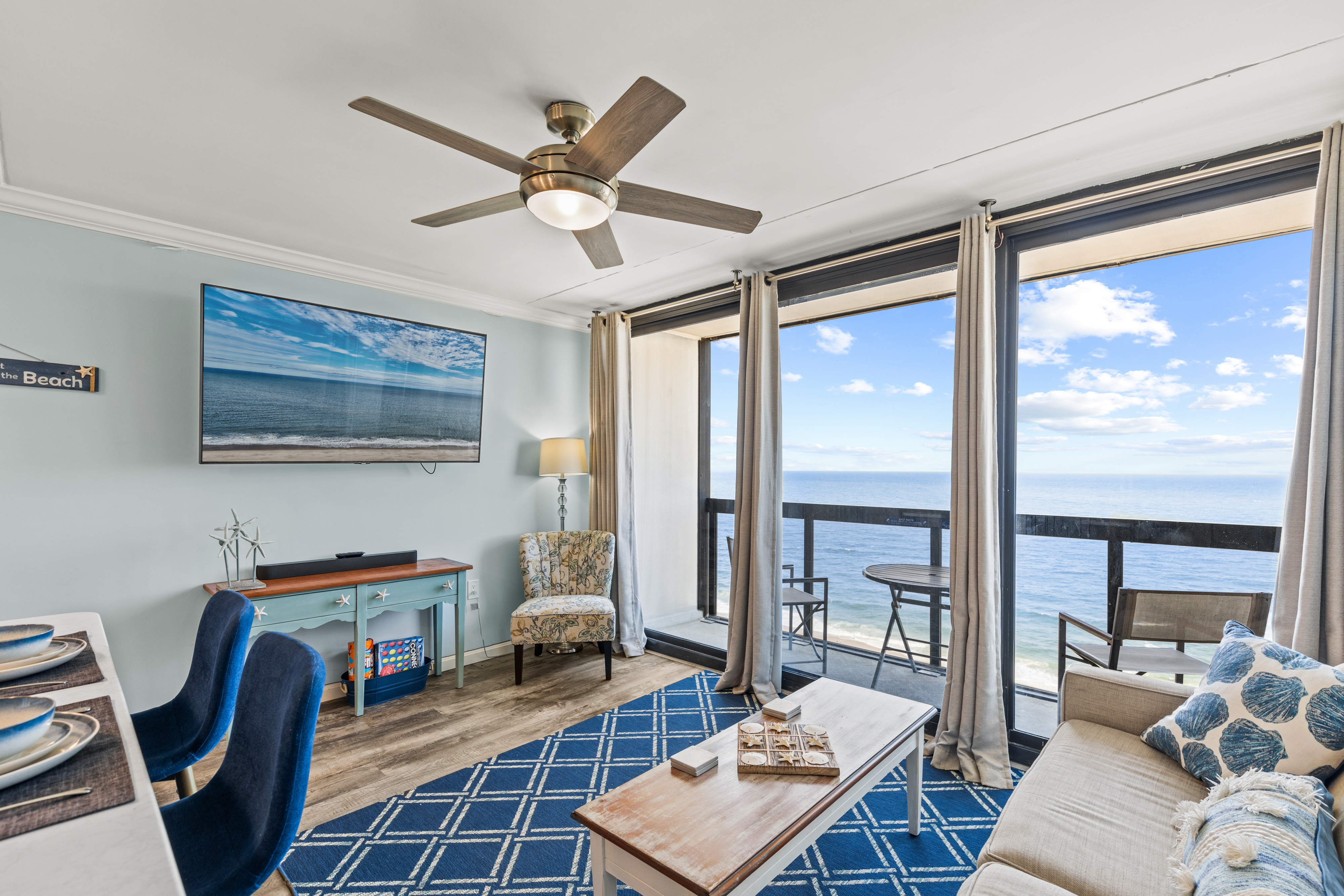 This stunningly renovated 1 Bed 1 Bath Condo sleeps 4!