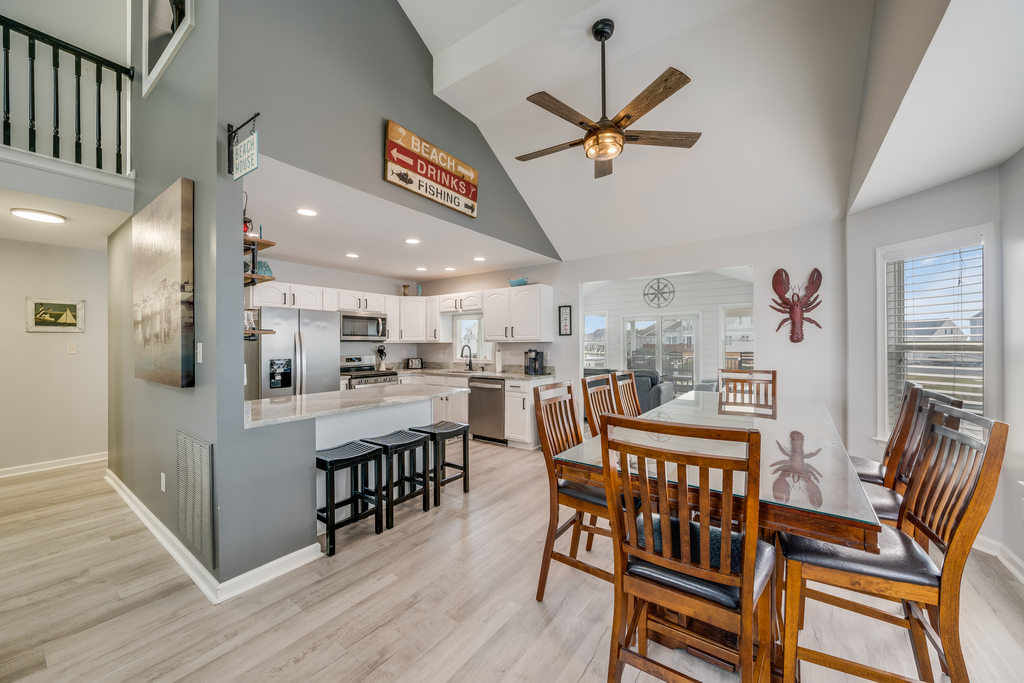 Plenty of room for all!