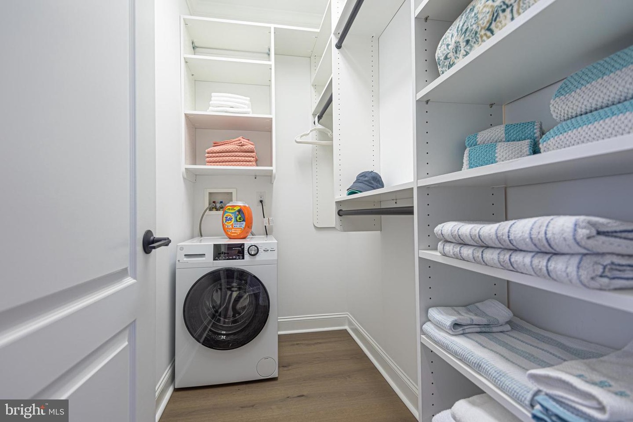 Washer/Dryer Combo in Bedroom 1 Closet!