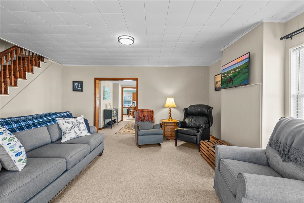 Only minutes from Assateague National Seashore.