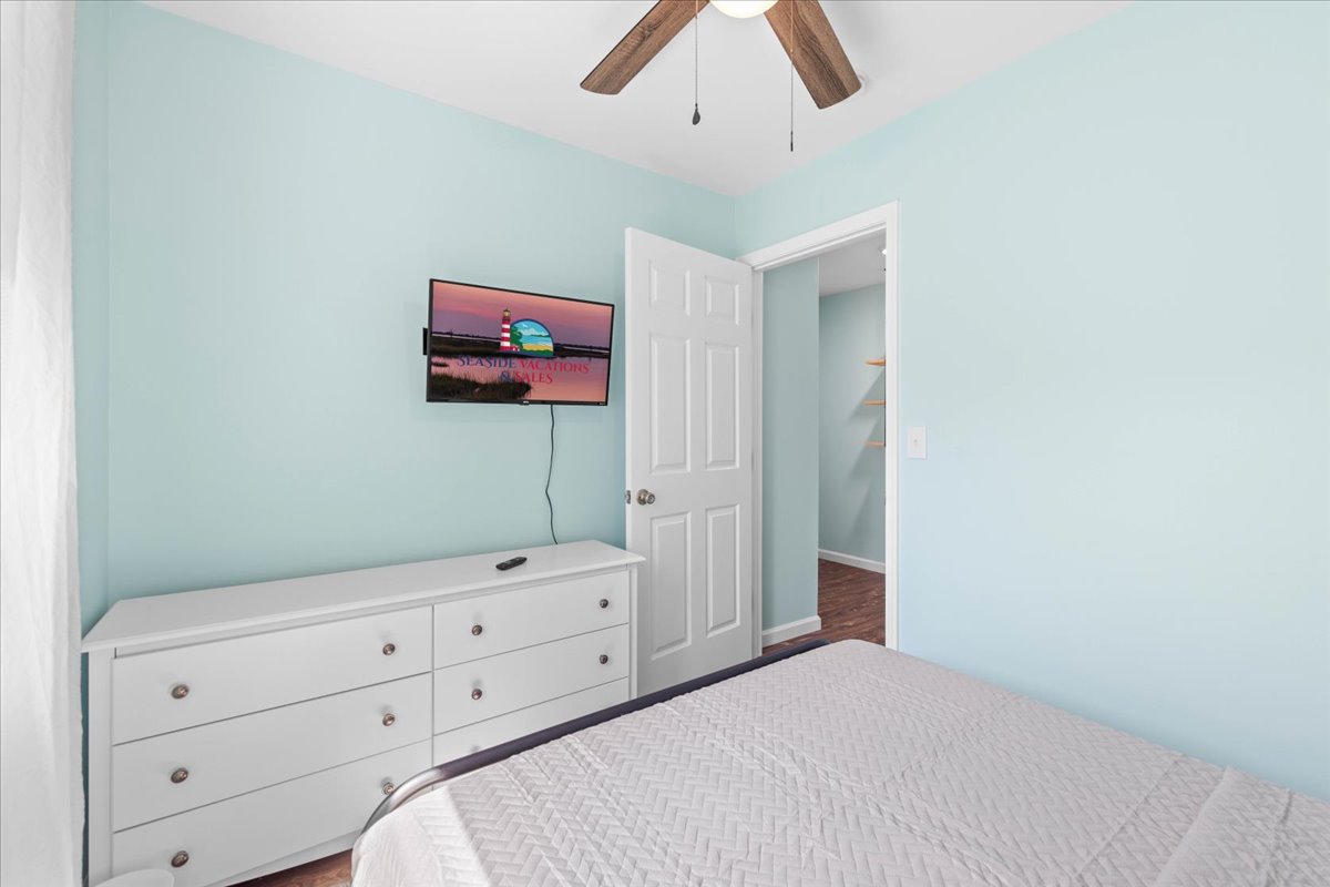 All Bedrooms have Flat Screen Streaming TV.