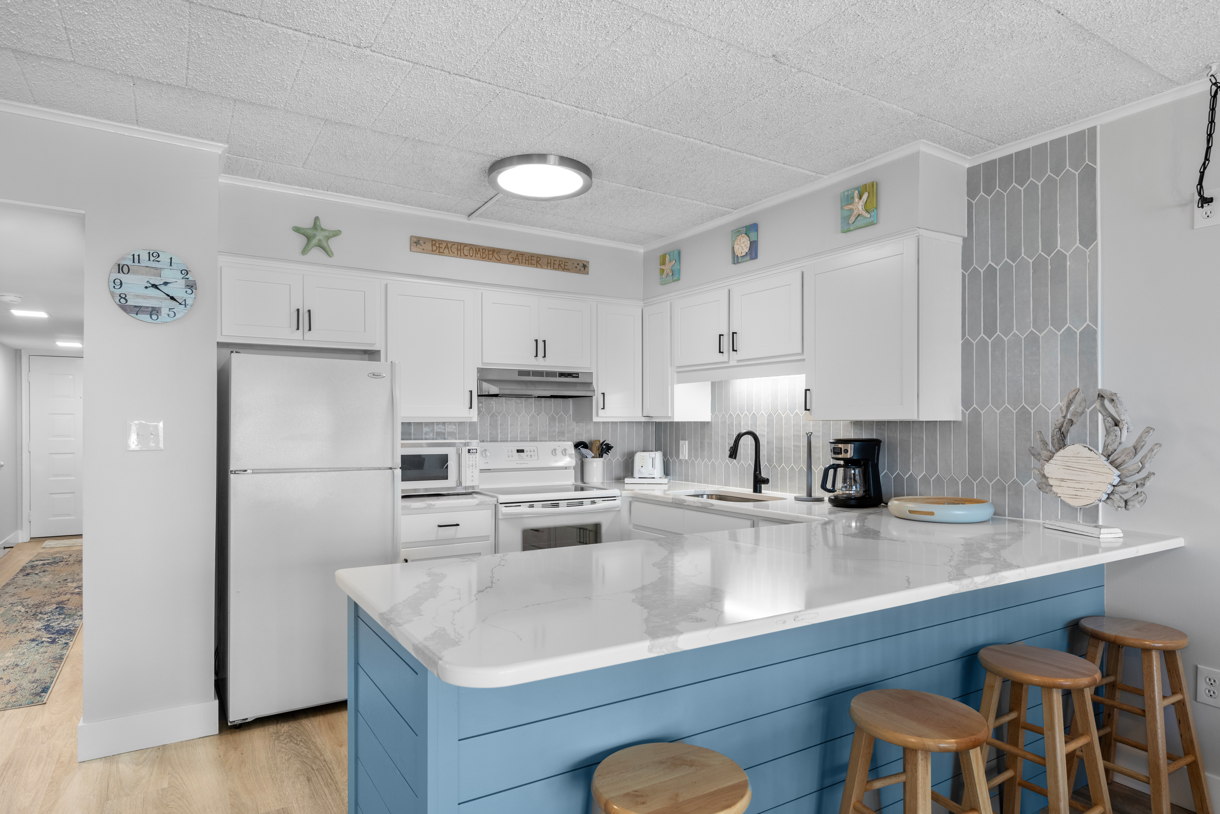 Or grab a quick bite before hitting the Beach at the Breakfast Bar!