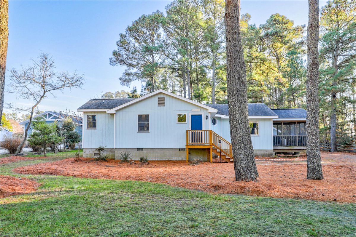 Only 5 minutes from Assateague National Seashore.